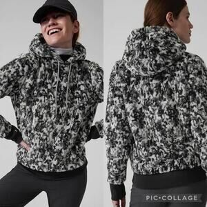 Athleta Tugga Teddy Sherpa Black & White Jacquard Hoodie Sz S Athleisure Lounge